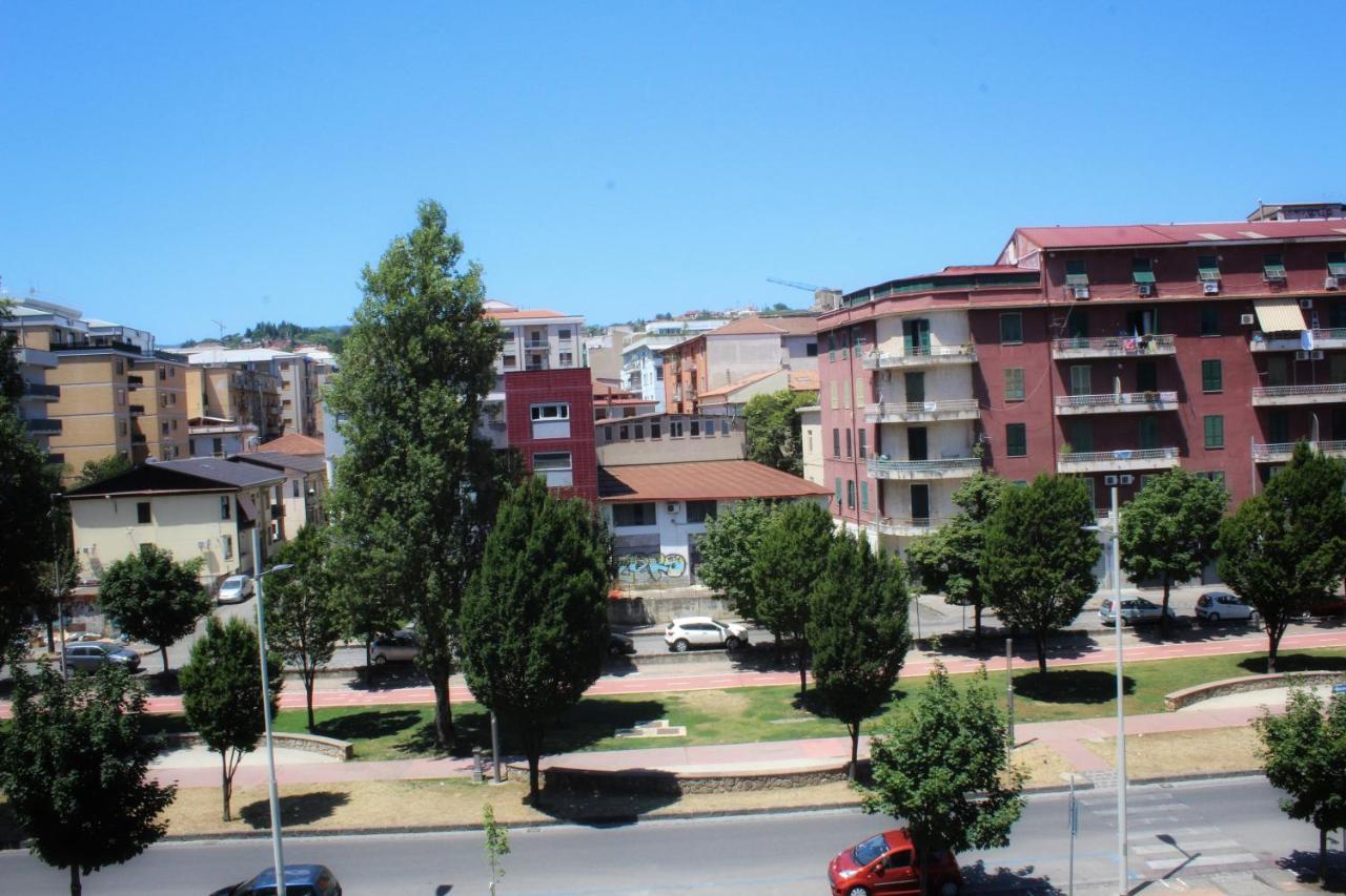 Cosenza Luxury Apartment Luaran gambar