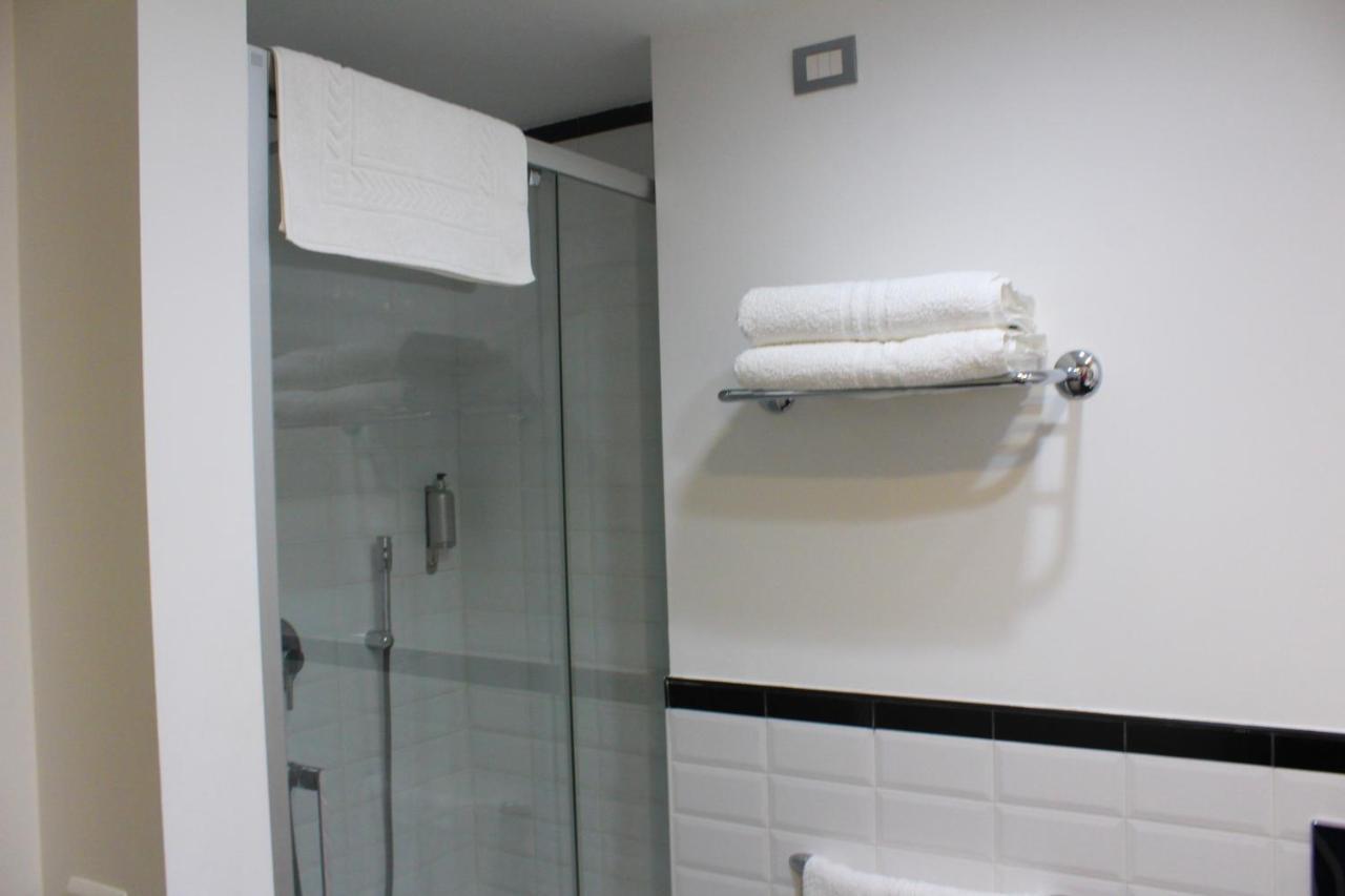 Cosenza Luxury Apartment Luaran gambar